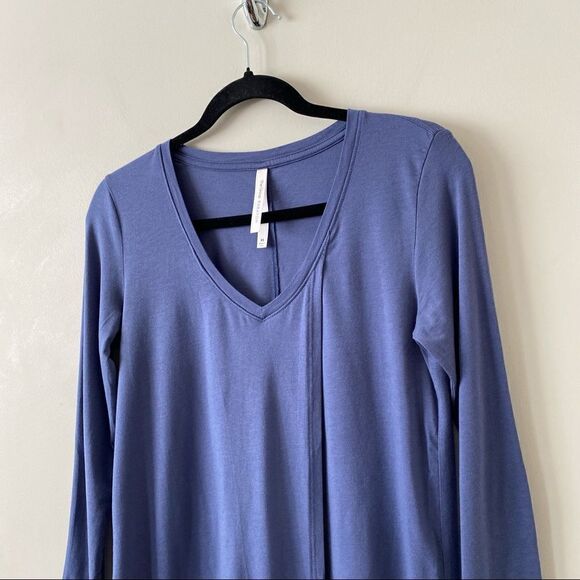 ARITZIA-THE Group Babaton Tie Front Soft Long Sleeve (XS) - Picture 5 of 11